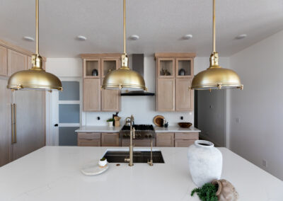 Maestro Quartz Calacatta Rafael Countertops in Austin, TX Kitchen - Allied Gallery